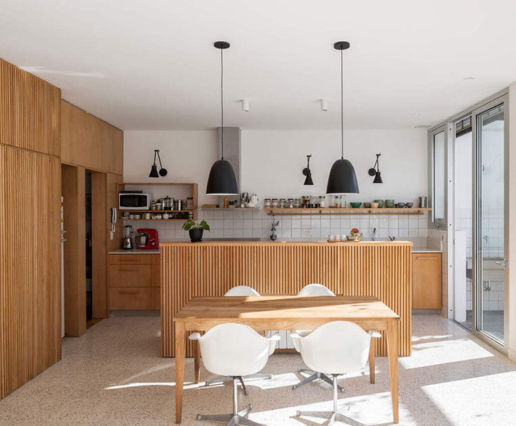MADERA MACIZA